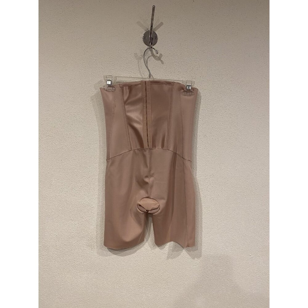 Spanx Under Sculpture Corseted High Waist Shapewear Shorts Womens Medium Beige - Picture 5 of 5